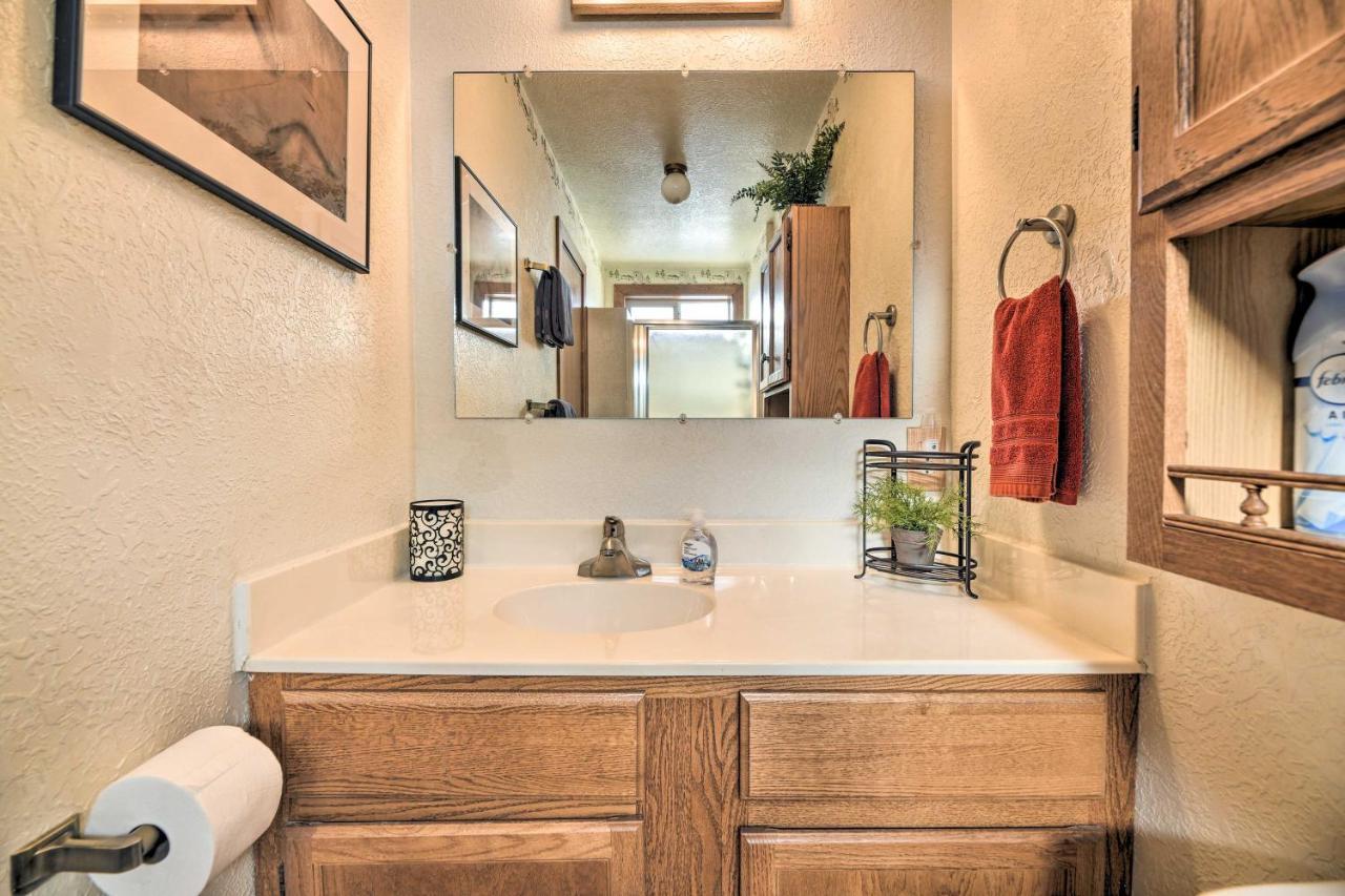 Rustic Village Lake Cabin Escape With Deck And Grill! Pagosa Springs Esterno foto